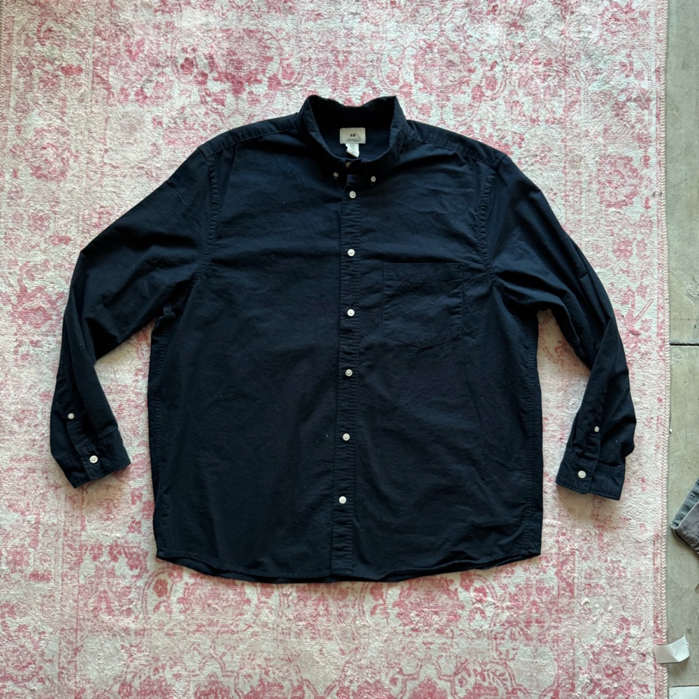 H&M Men's Black Long-Sleeve Button-Down Shirt